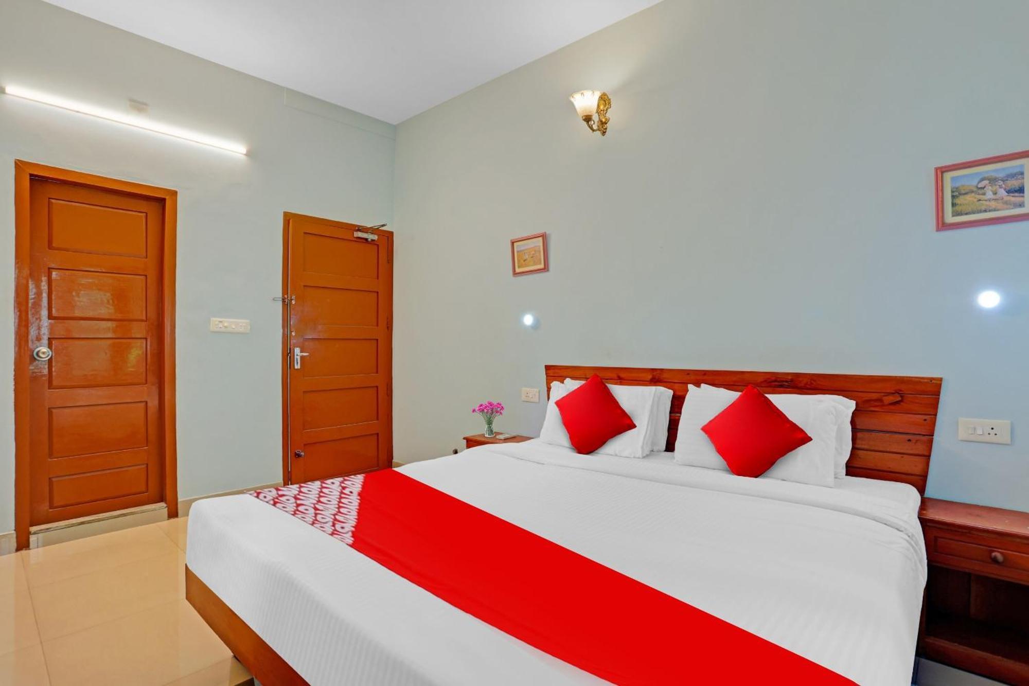 Flagship Hotel Adara Residency Thiruvananthapuram Exterior foto