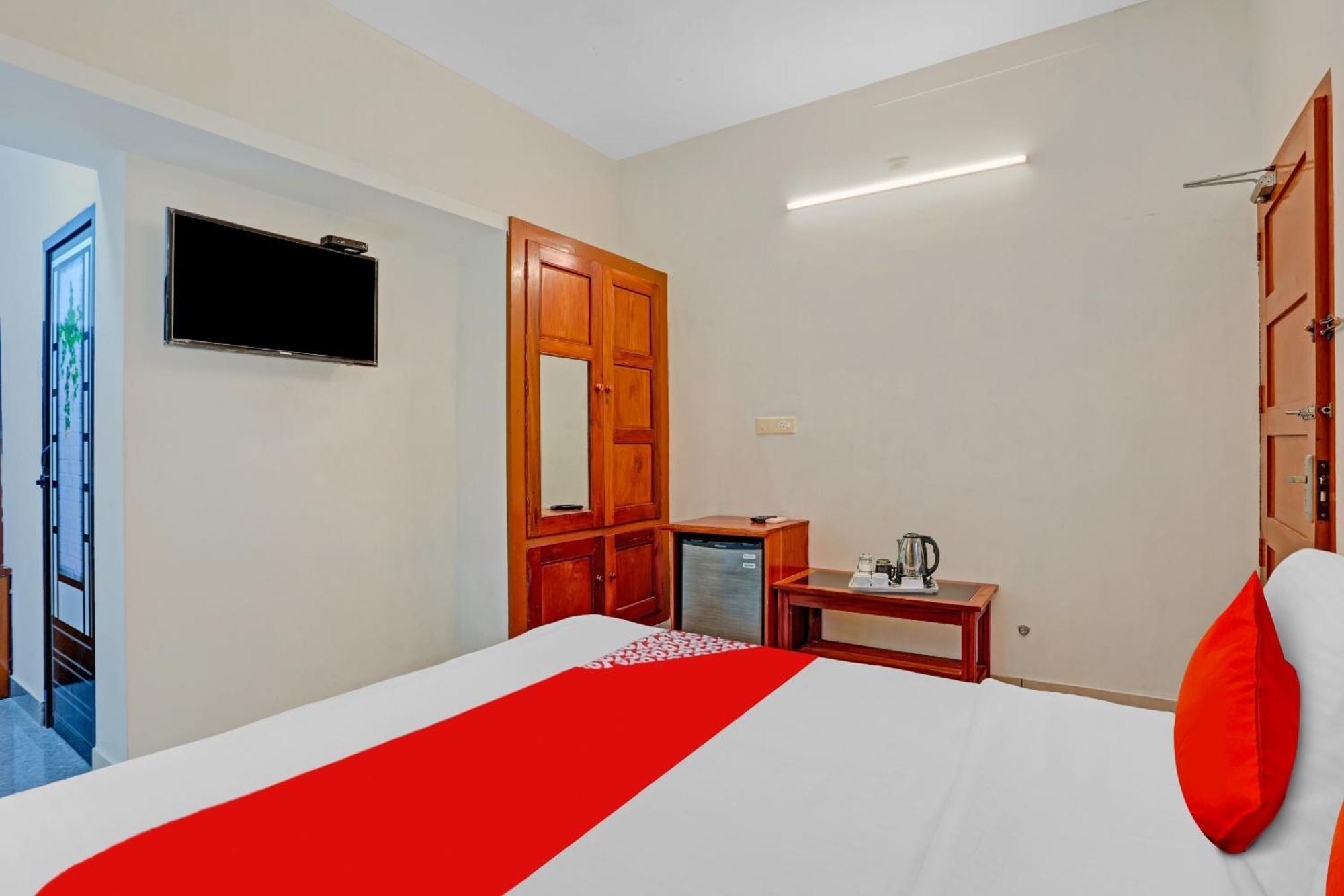 Flagship Hotel Adara Residency Thiruvananthapuram Exterior foto